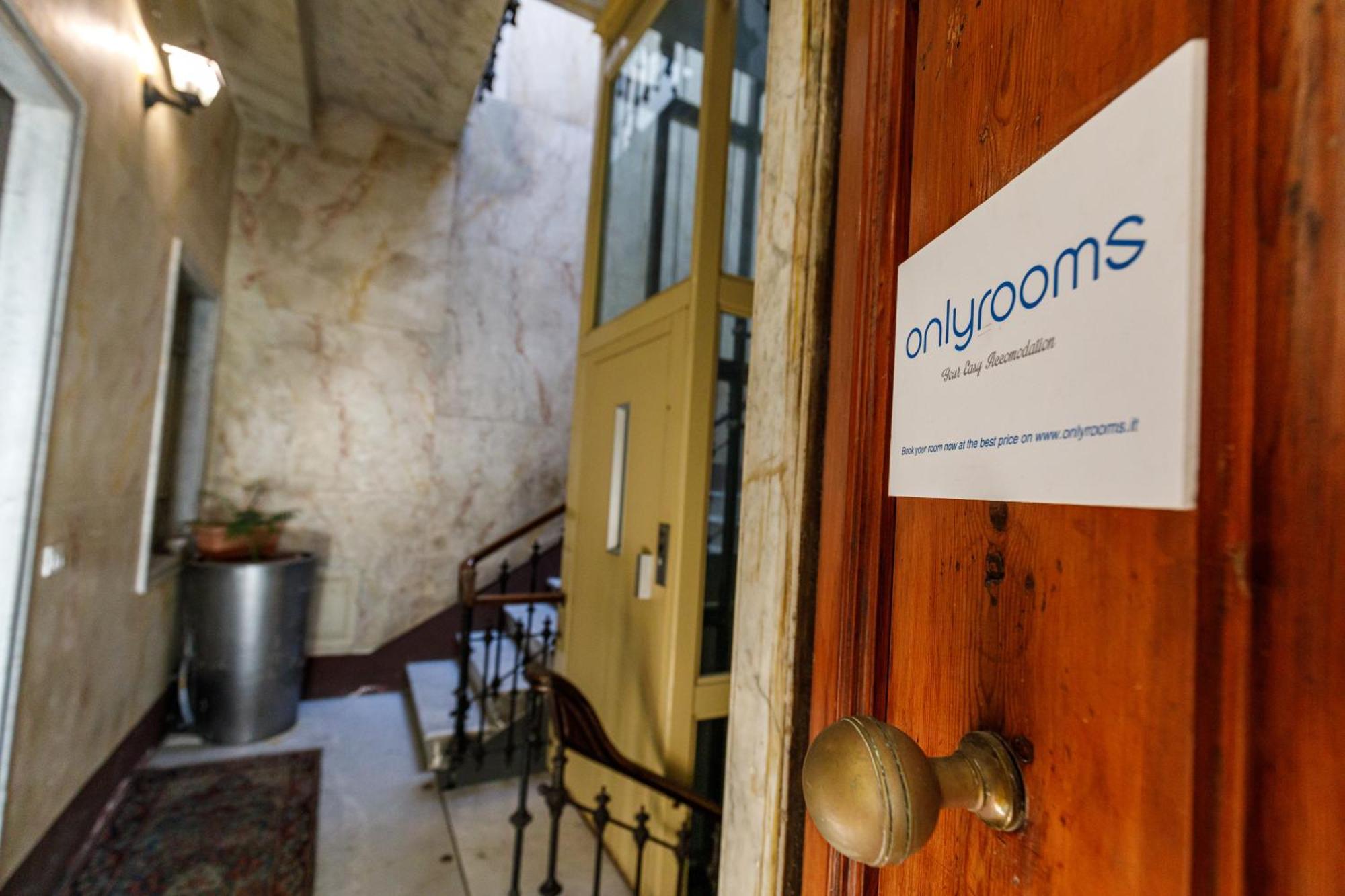 Onlyrooms III - Recommended For Under 30S Cagliari Buitenkant foto