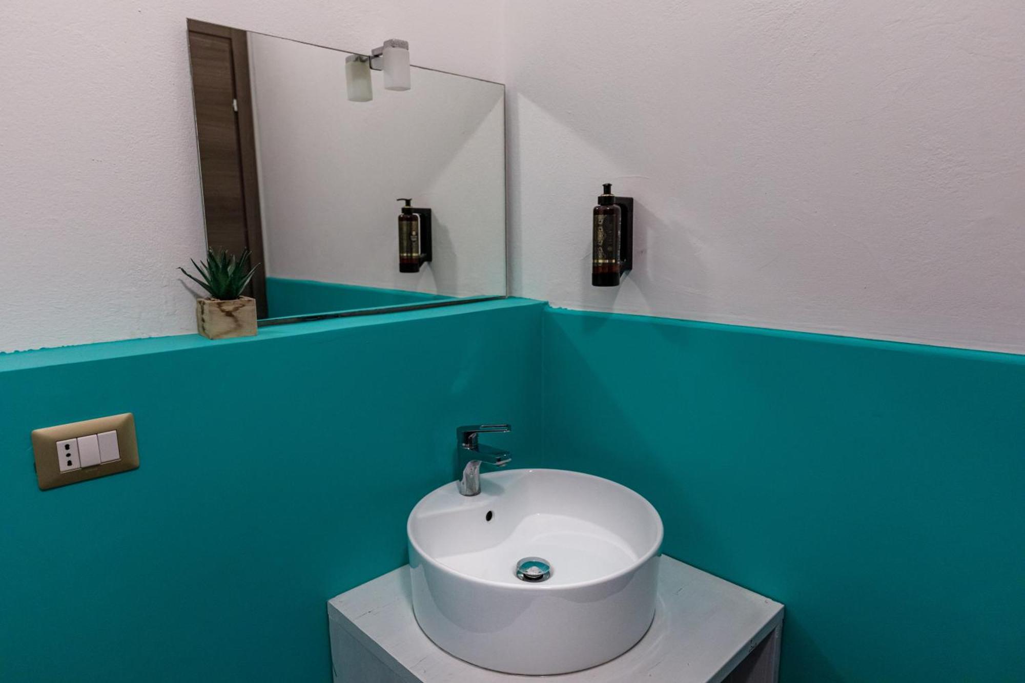 Onlyrooms III - Recommended For Under 30S Cagliari Kamer foto