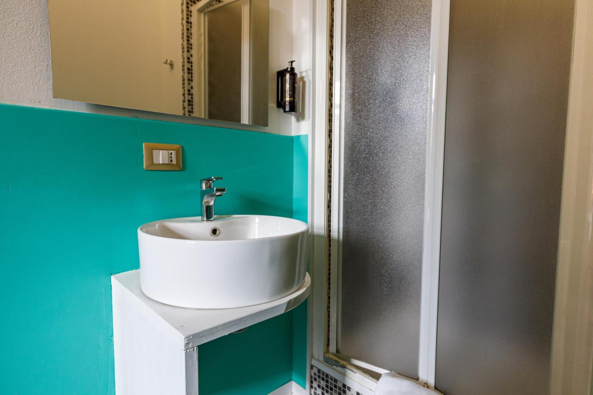 Onlyrooms III - Recommended For Under 30S Cagliari Kamer foto