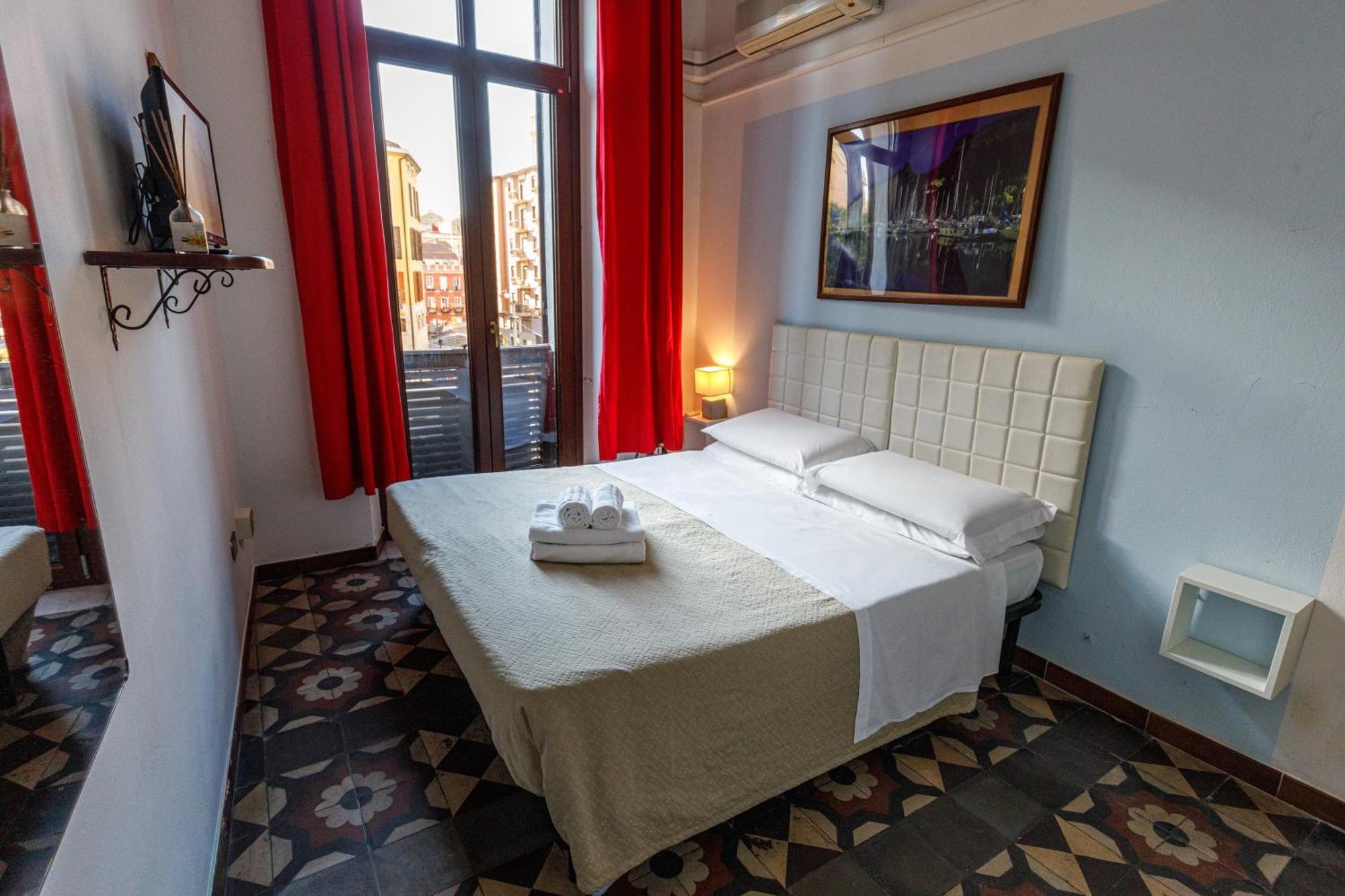 Onlyrooms III - Recommended For Under 30S Cagliari Buitenkant foto