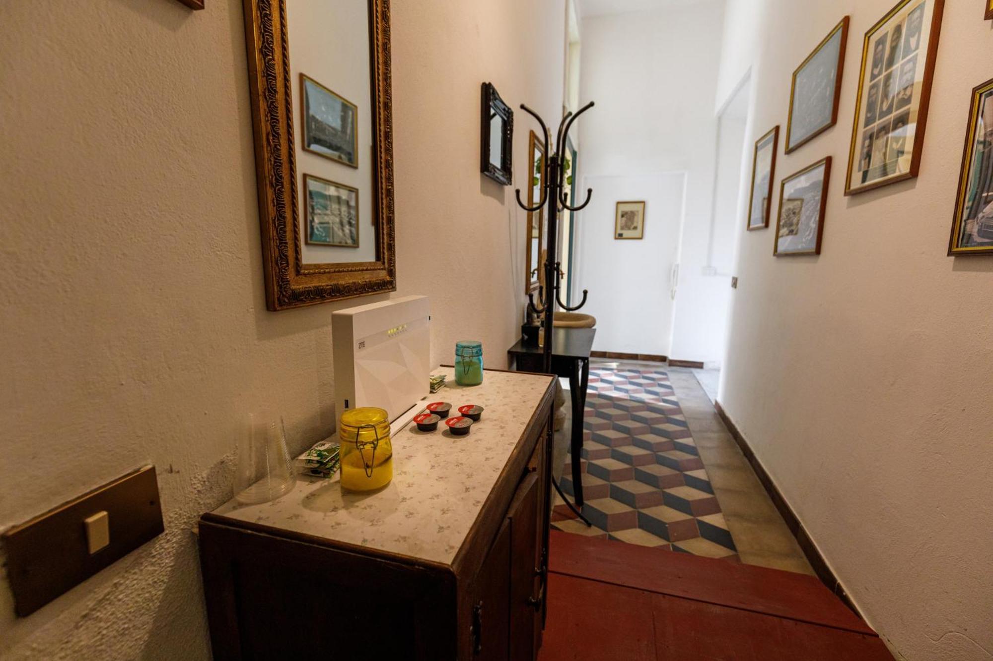 Onlyrooms III - Recommended For Under 30S Cagliari Buitenkant foto