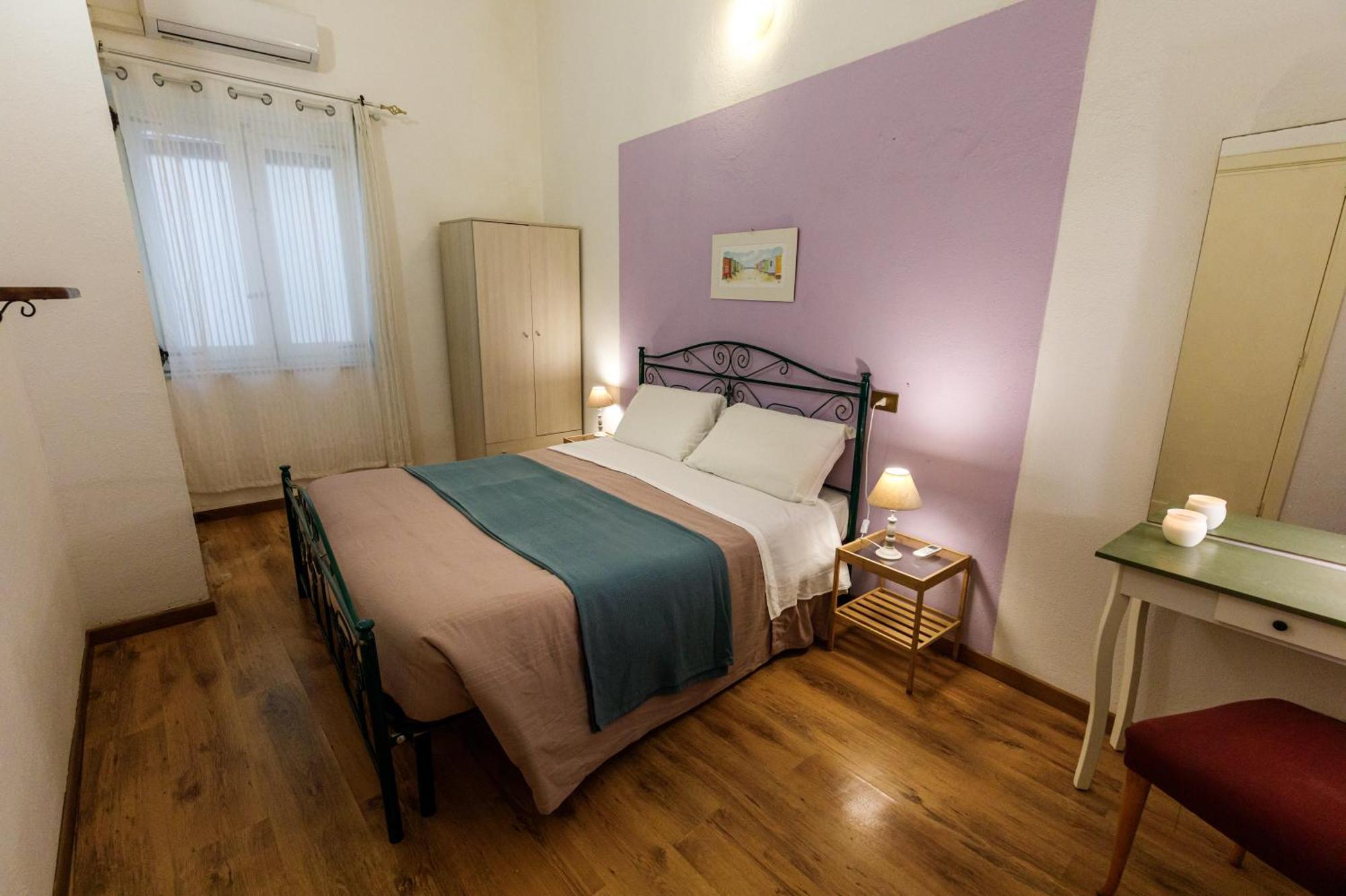 Onlyrooms III - Recommended For Under 30S Cagliari Buitenkant foto
