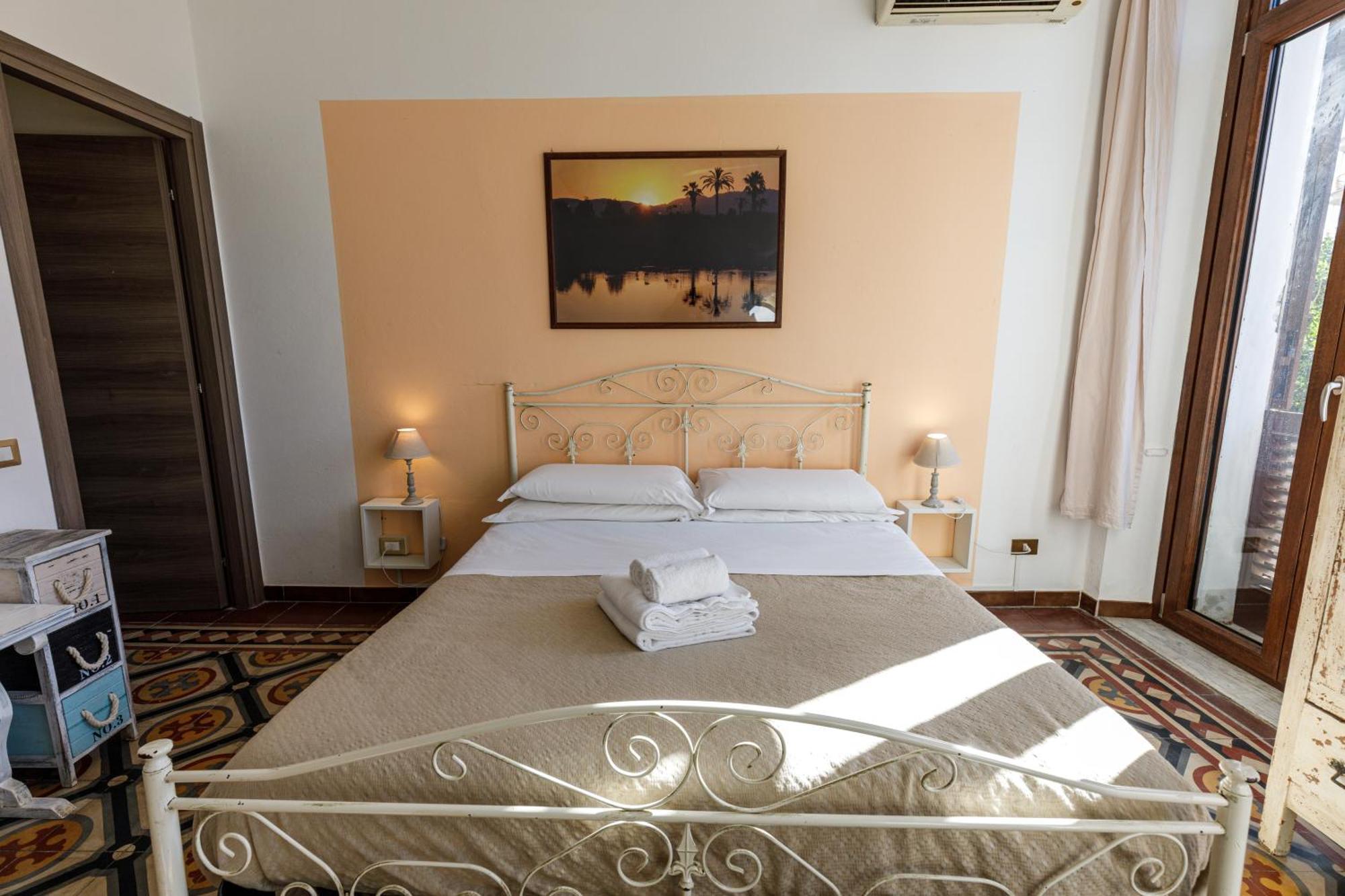 Onlyrooms III - Recommended For Under 30S Cagliari Kamer foto
