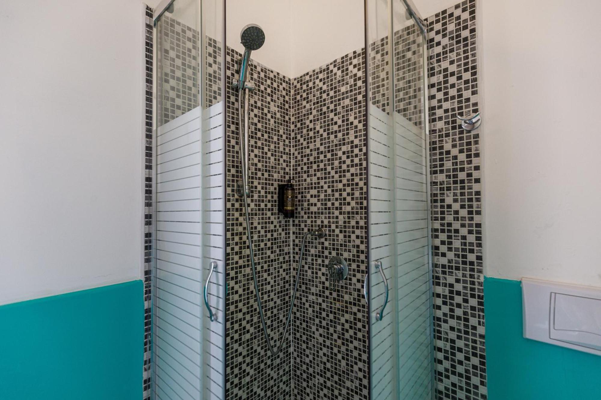 Onlyrooms III - Recommended For Under 30S Cagliari Kamer foto